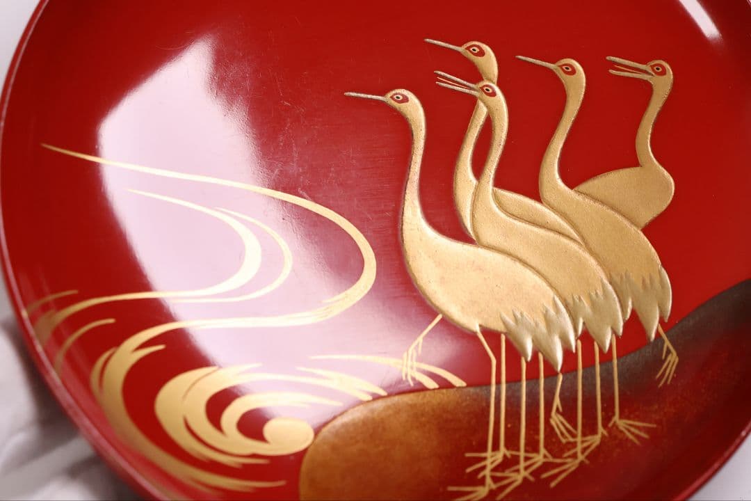 【CM374】時代木製漆器 光琳写 金蒔絵 群鶴図 朱塗 引盃 五客 小皿 杯