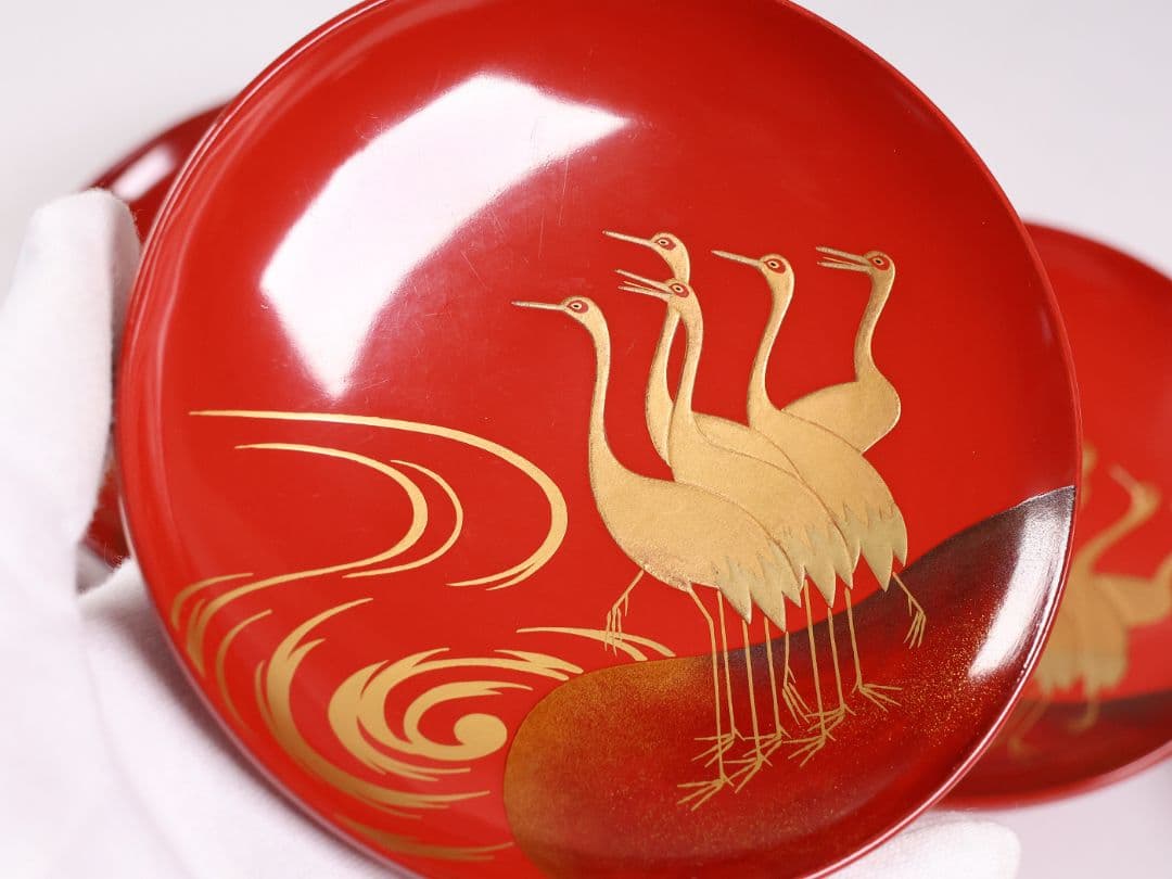 【CM374】時代木製漆器 光琳写 金蒔絵 群鶴図 朱塗 引盃 五客 小皿 杯