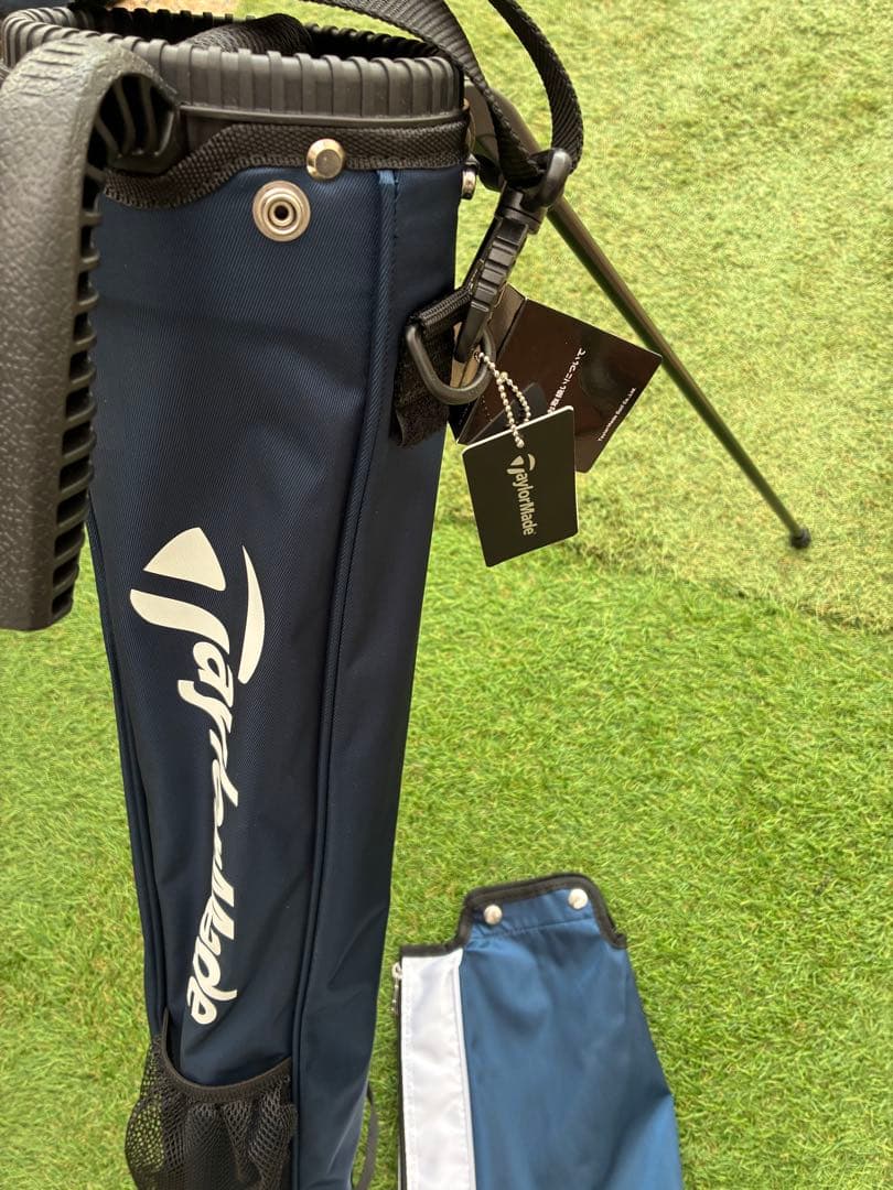 【新品未使用】TaylorMade スタンドキャディバッグ