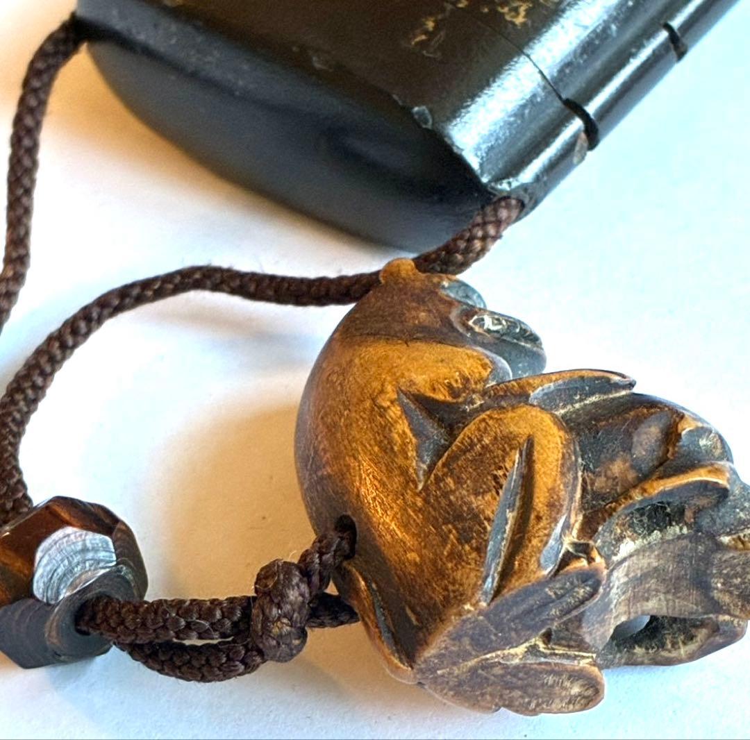 時代鷄蒔絵印籠　在銘