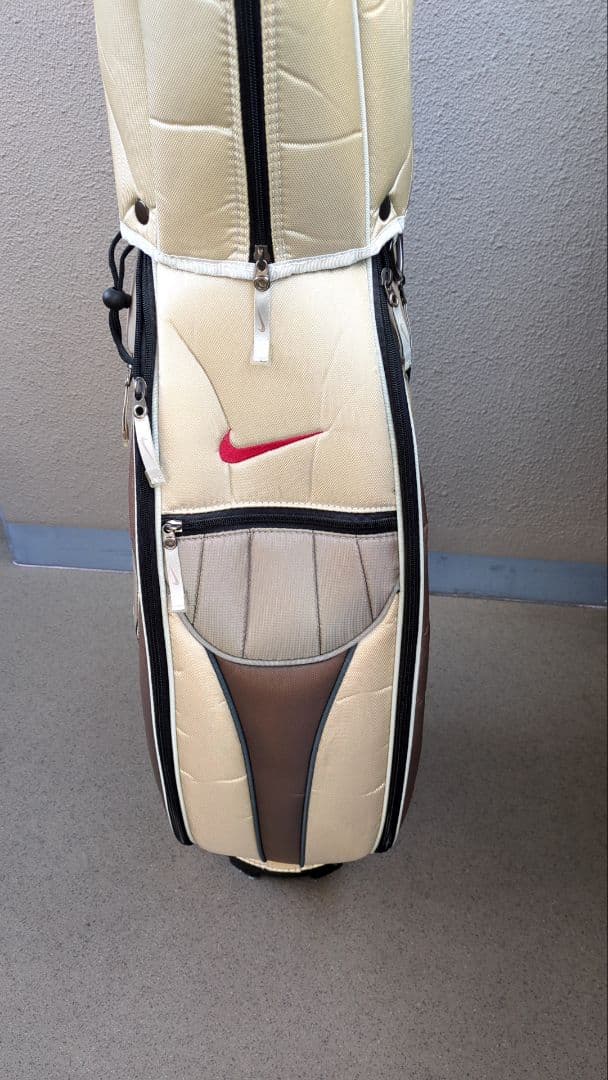 NIKEキャディバッグ シャンパンゴールド47㌅【収納豊富】