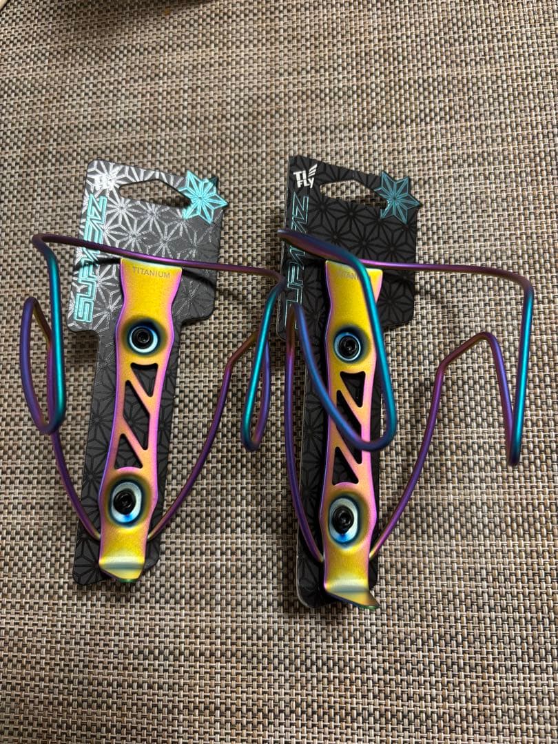 スパカズ SUPACAZ チタン ボトルケージ オイルスリック　２個セット