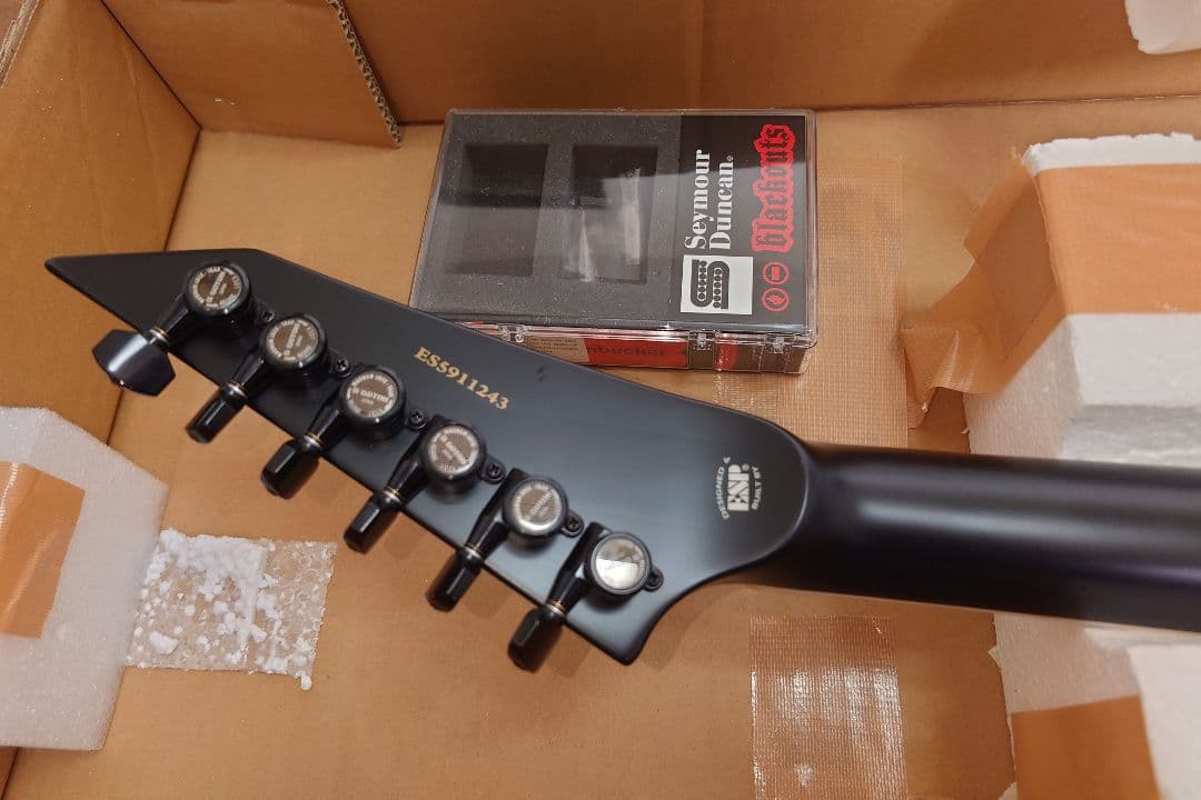 ESP EII E-II ARROW NTブラックAHB-1 Blackouts