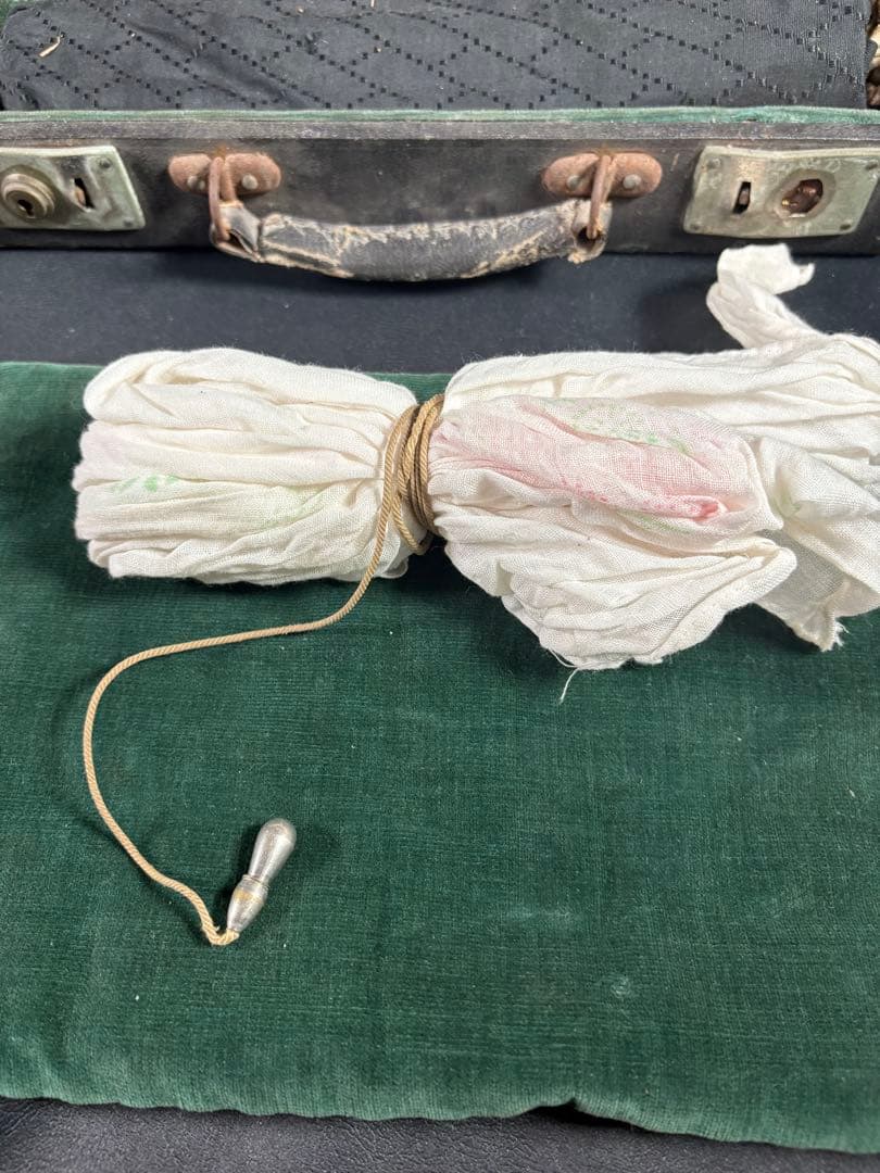 C081 高級 尺八 一尺八寸（約54.5cm） 根掘り 竹製 二つ折 管内朱塗