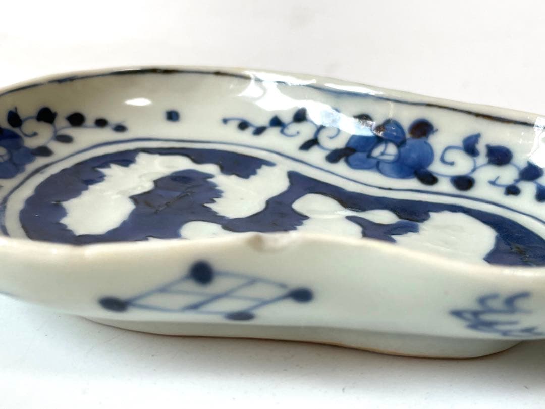 骨董　アンティーク　染付　青花　瓢形小皿　陽刻瓢文様　変形皿　道光年製銘