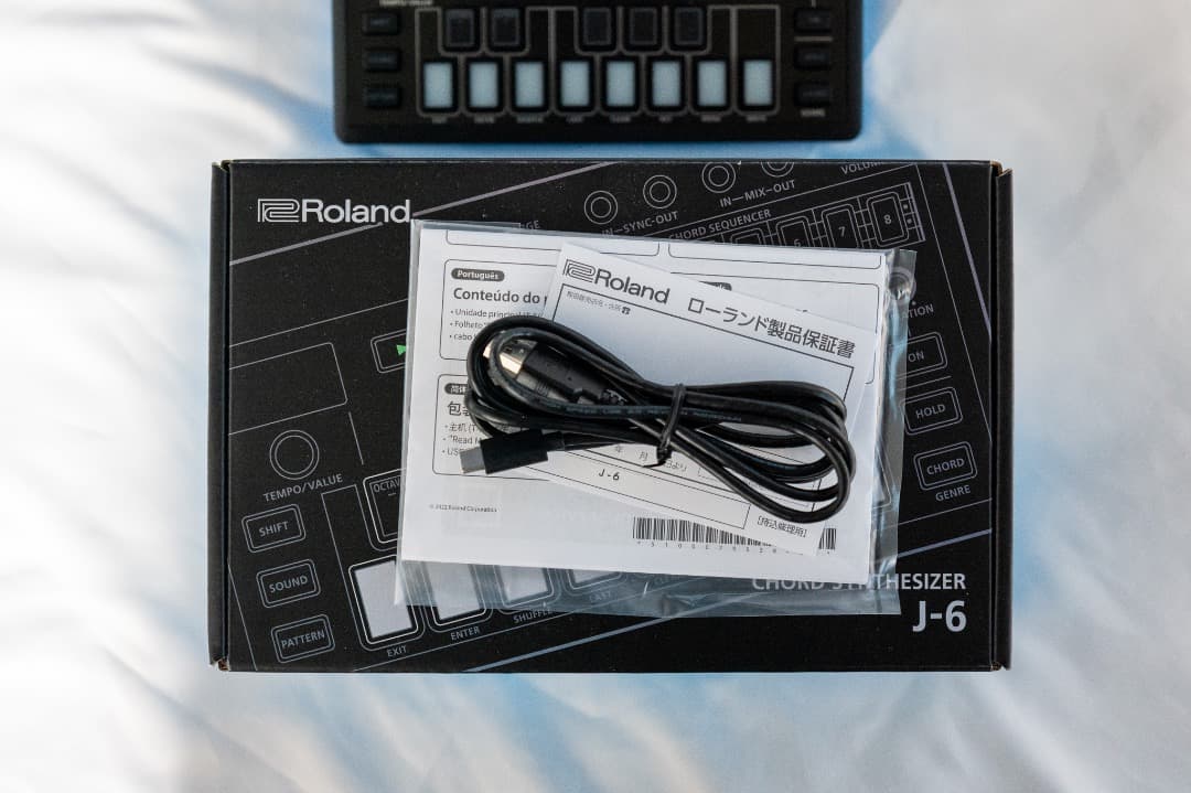 鍵盤楽器 Roland J-6 Chord Synthesizer