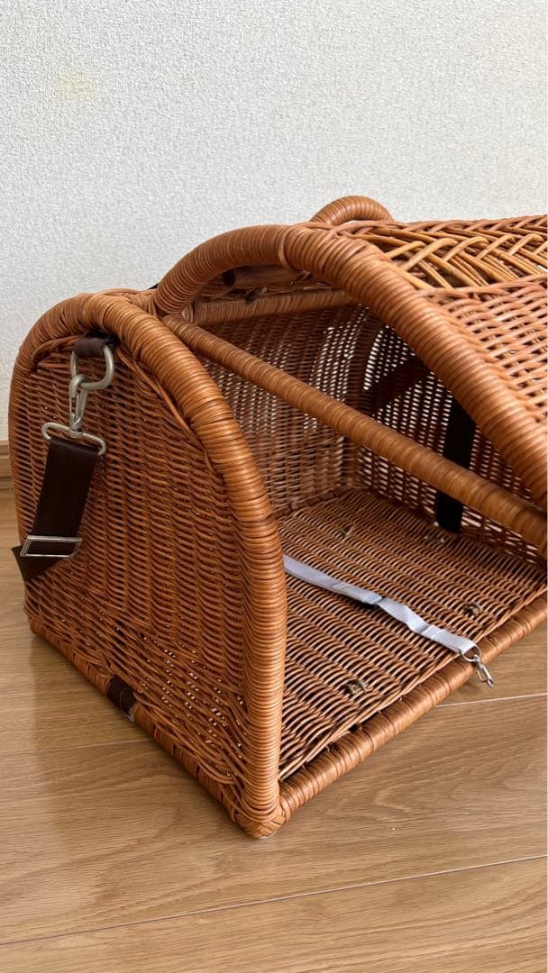 ラタン製ペットキャリーケース　猫　犬　シンシアジャパン