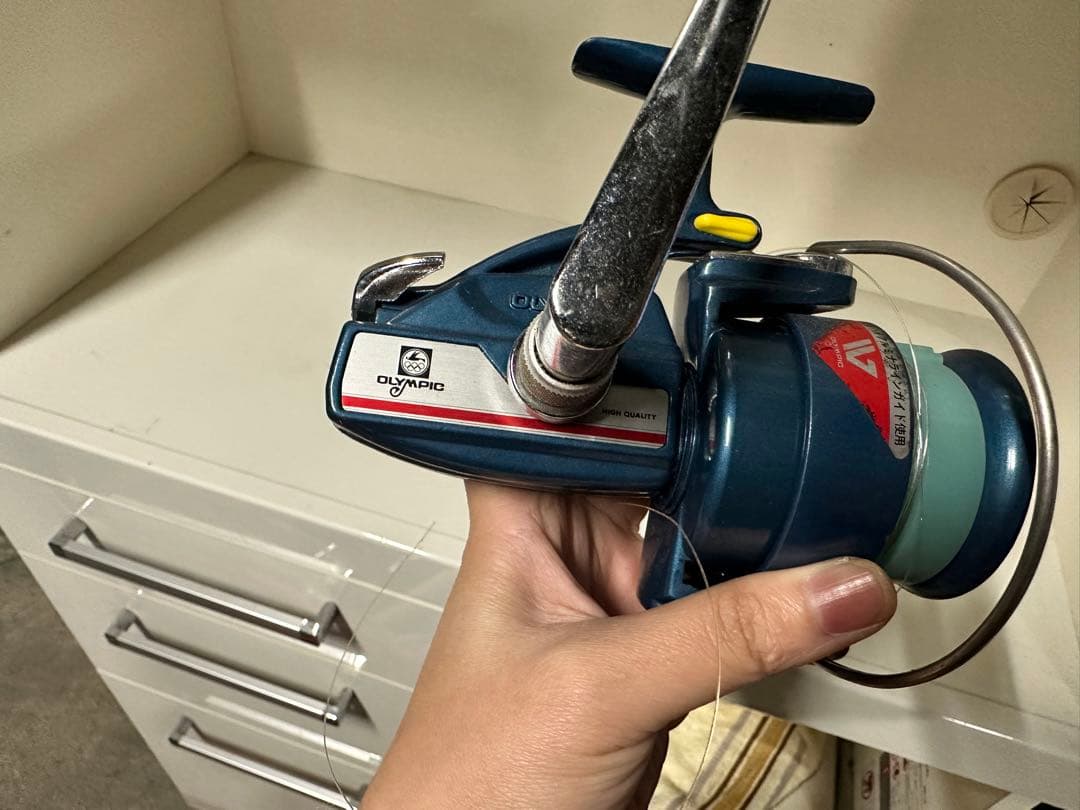 Olympic spark スピニングリール 青