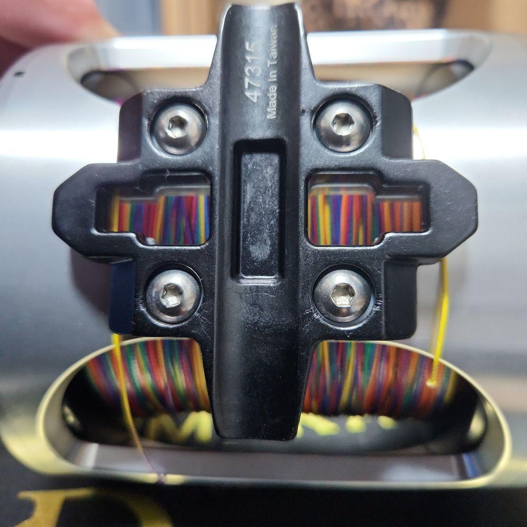 マカイラ 80WIISE-Q-SILVER リール