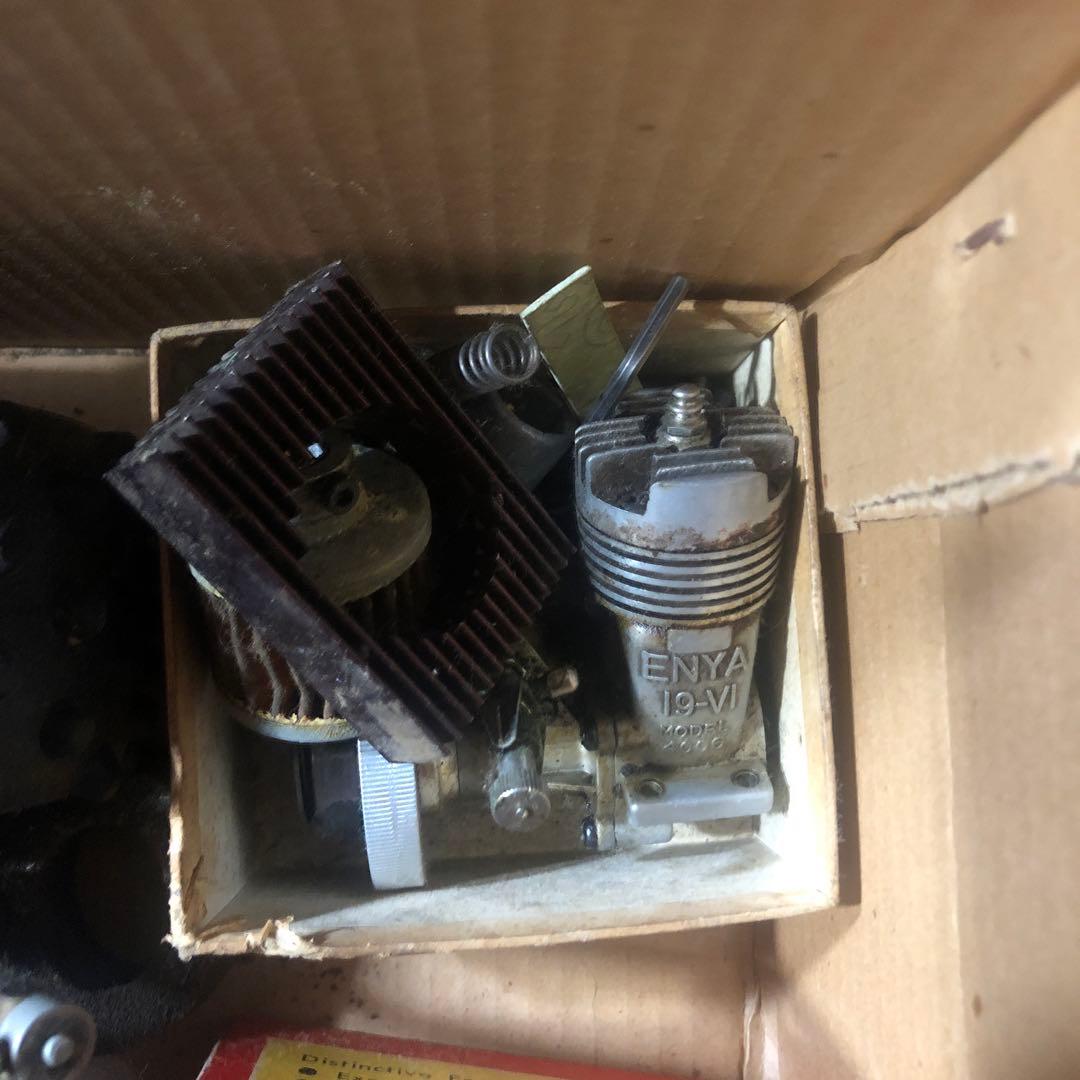 京商　エンジンラジコン