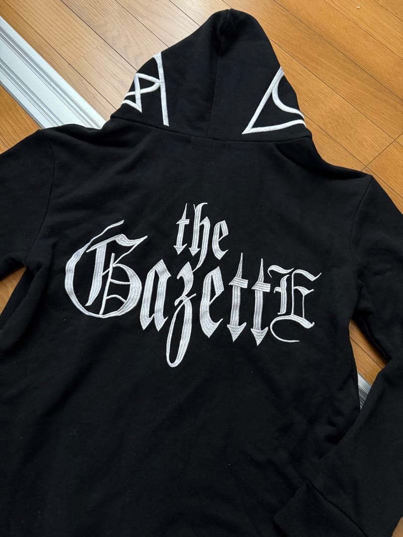 the GazettE 13周年 ロゴパーカー