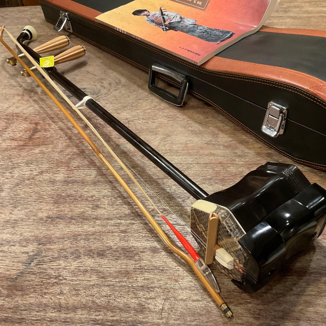 美品！二胡 敦煌 ニシキヘビ皮 蛇皮 ケース 教本セット上海民族楽器