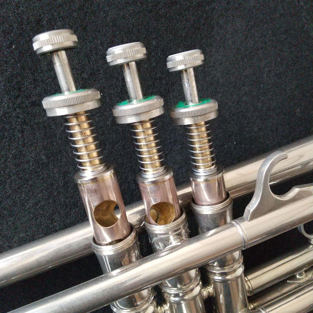 「フジ・デラックス」ゴールドとシルバーの2本セット。ビンテージダブルケース付属