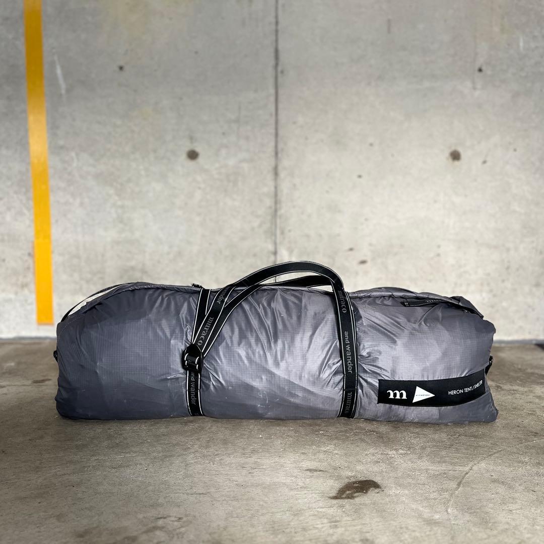アンドワンダー ムラコ　テント　HERON 2POLE TENT グレー