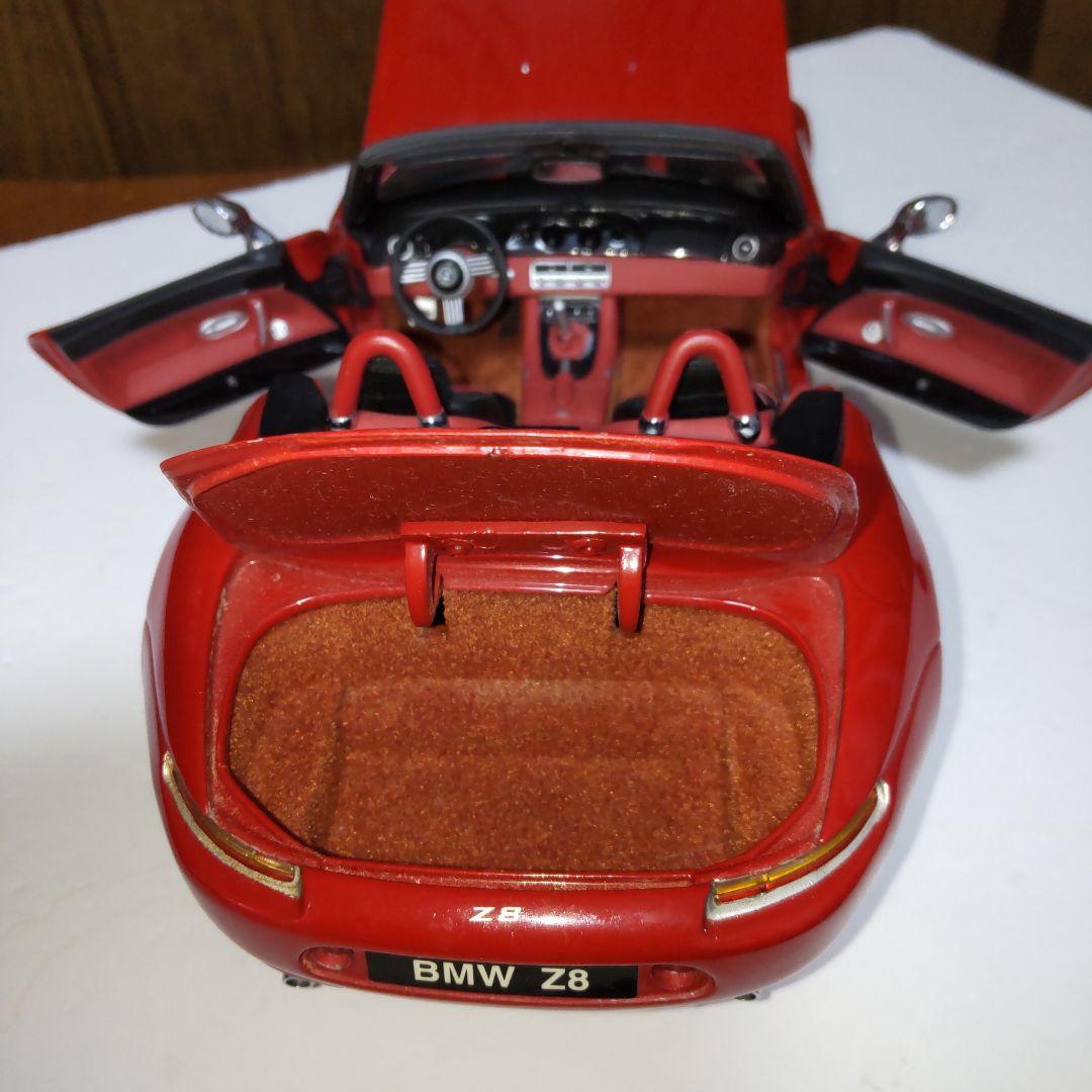  Z8 レッド 1/18 京商