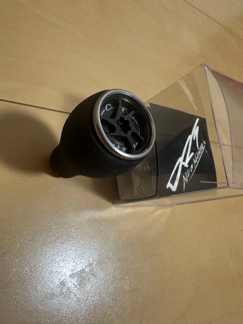 DRT バリアル カルフォームノブ単体ブラック　シルバーリム