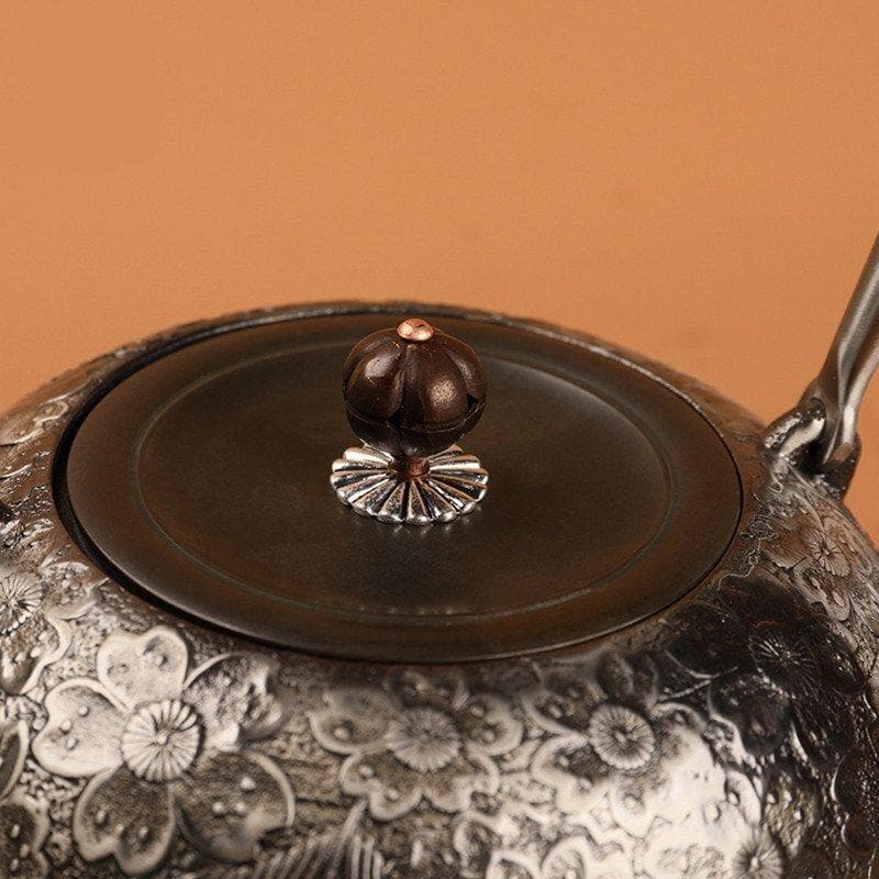 花模様 鉄瓶 茶道具 未塗装鉄器 容量:1.4L