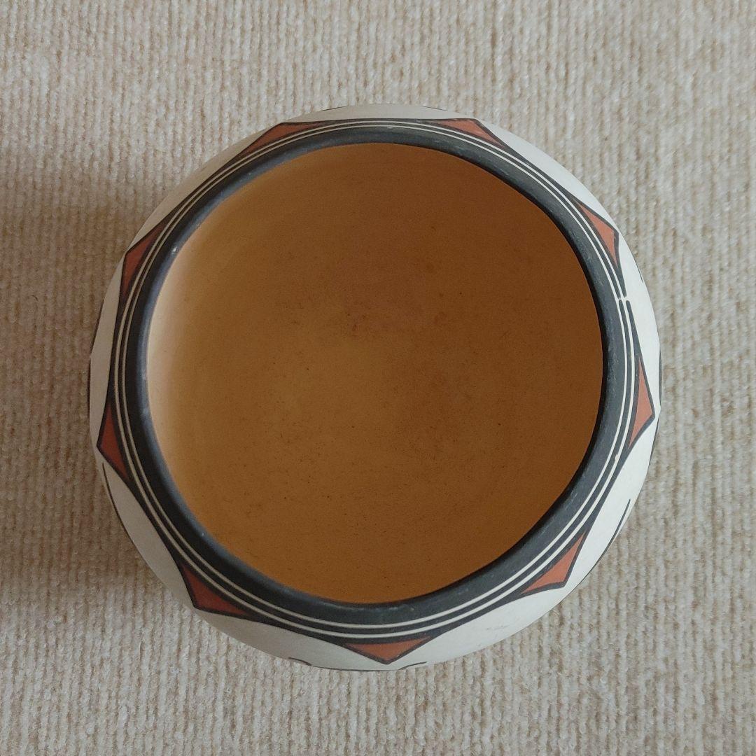 ズニZUNI ポタリー　ネイティブアメリカン　インディアンジュエリー