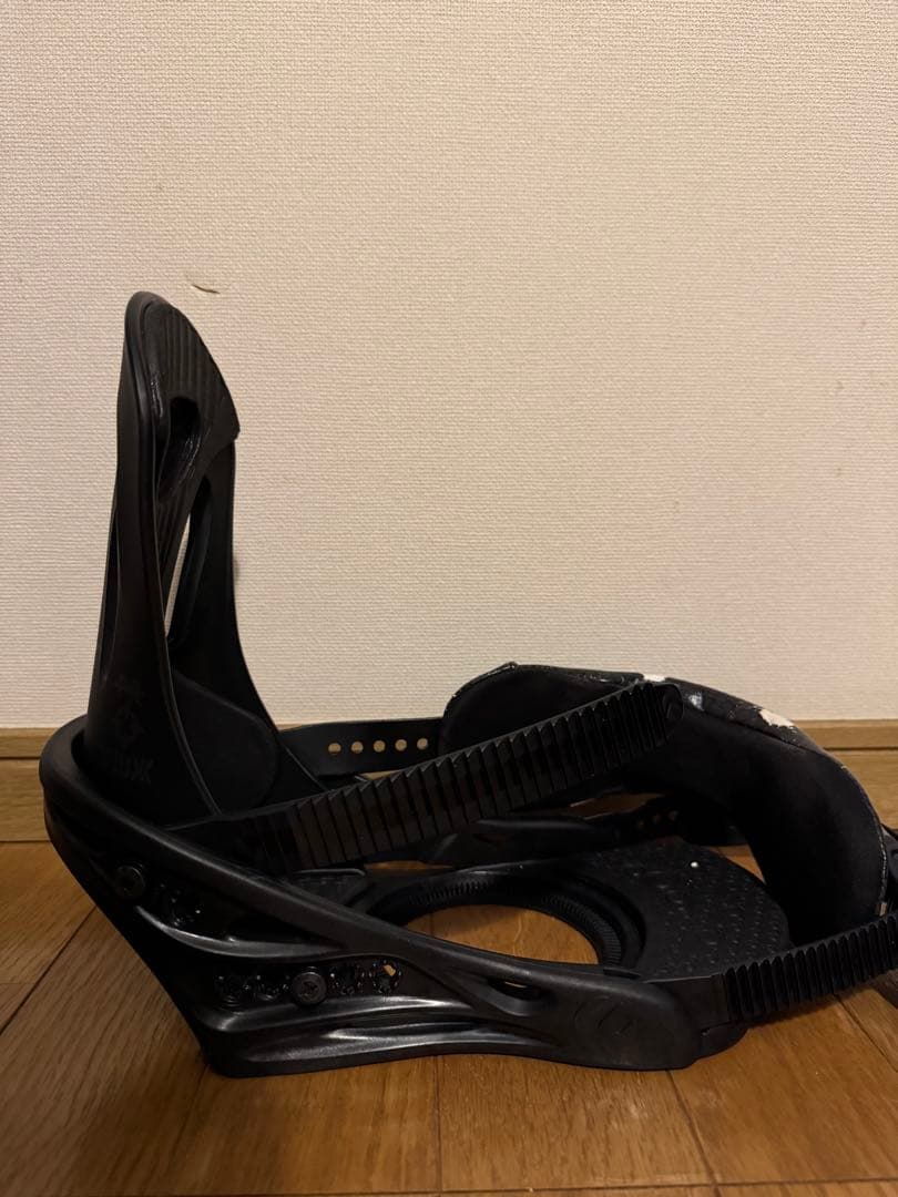 【値下げ依頼可】FLUX ブラック スノーボードビンディング