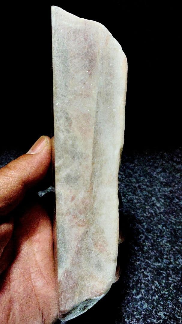 ★翡翠原石★糸魚川クリノゾイサイト【姫川・転石・カット❶540ｇ】