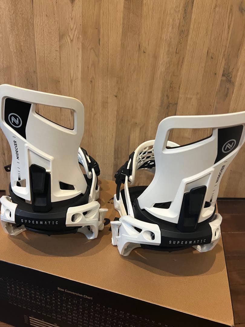 Supermatic ビンディング ホワイト