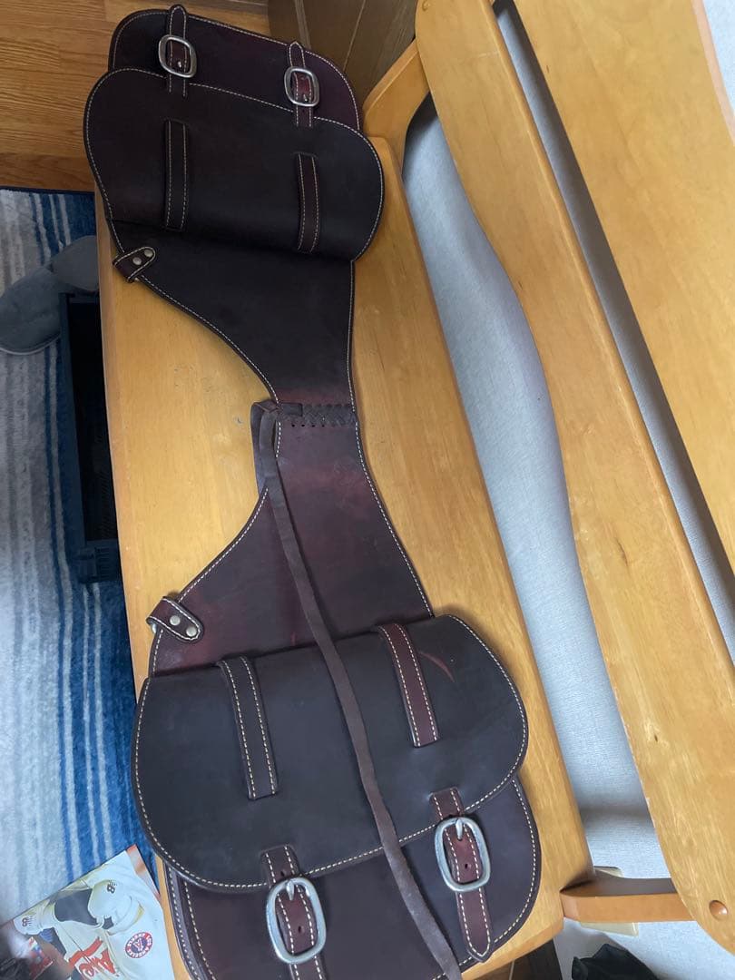 本革　サドルバッグ