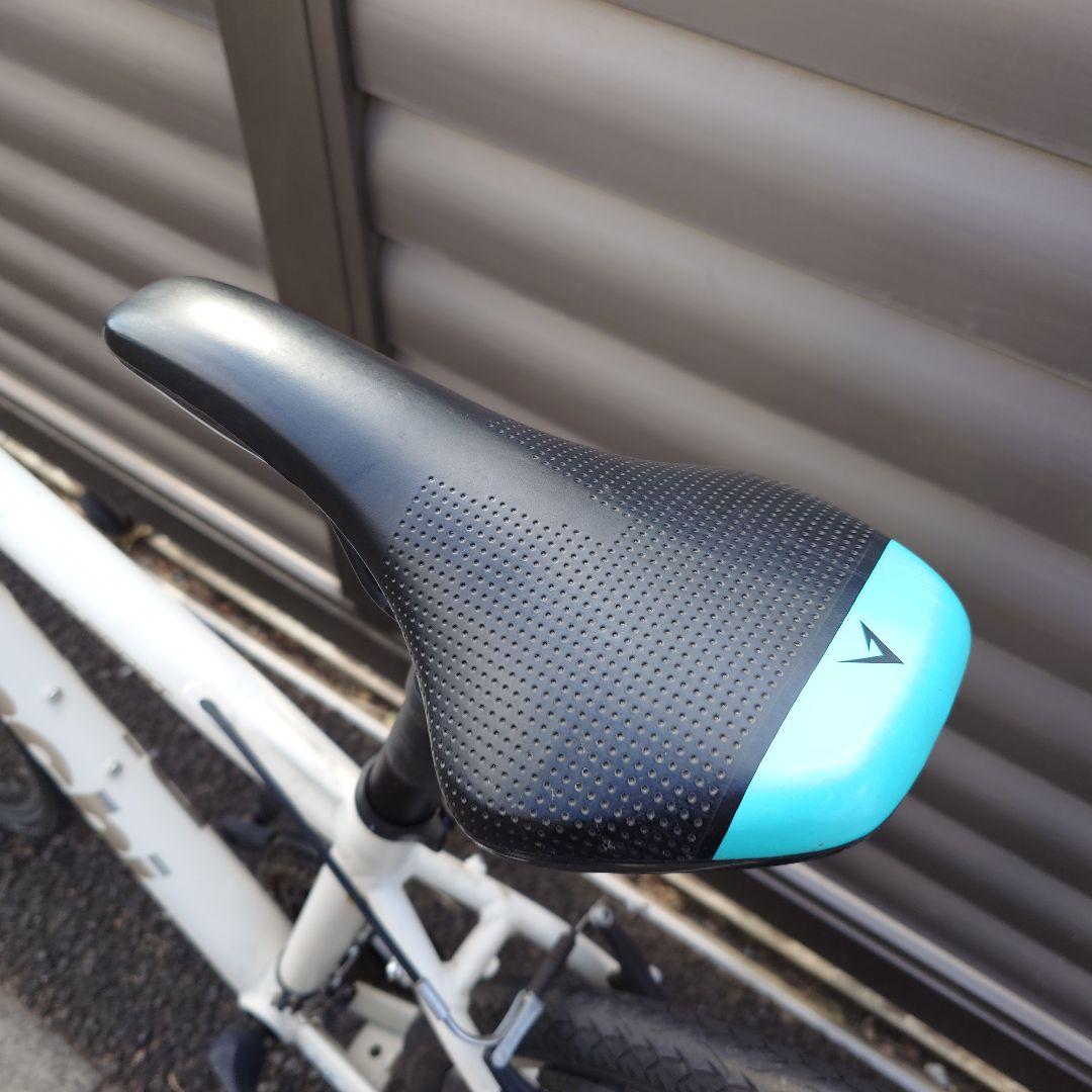 ビアンキ　C-SPORT クロスバイク　ホワイト　43サイズ