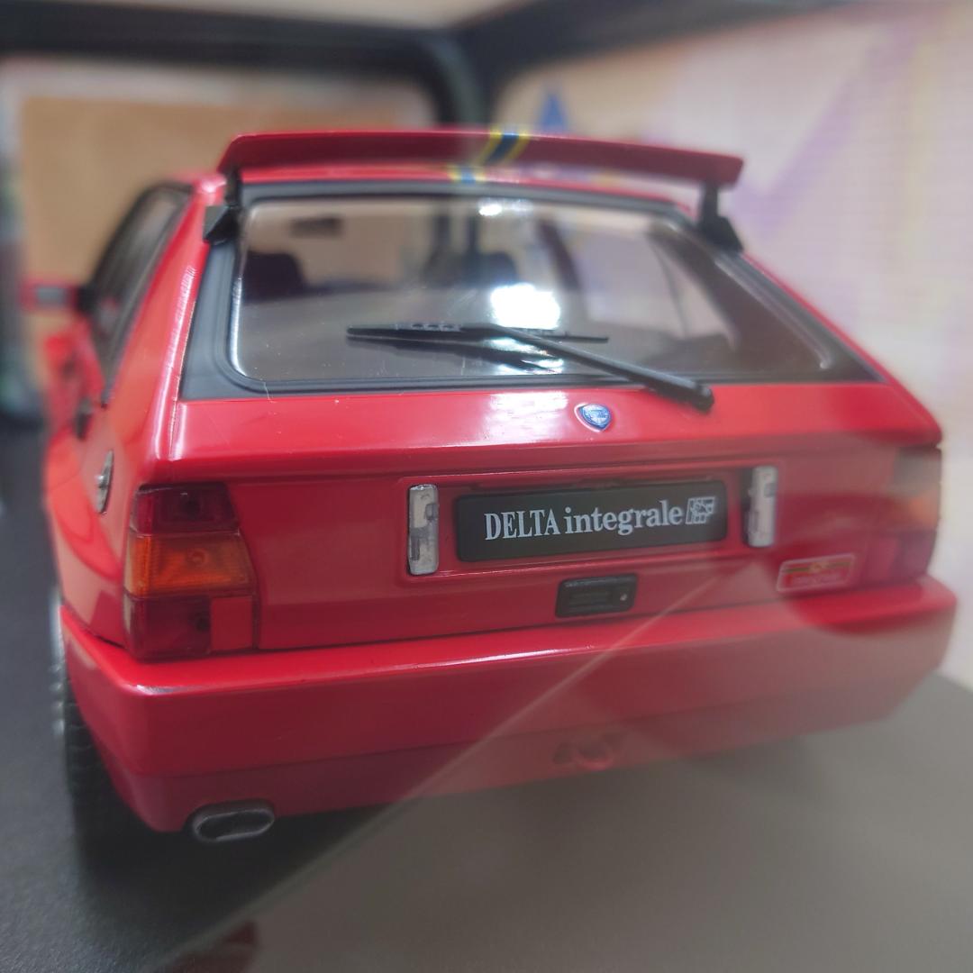 1/18 ランチア デルタ HF インテグラーレ 最終限定版 1995 レッド