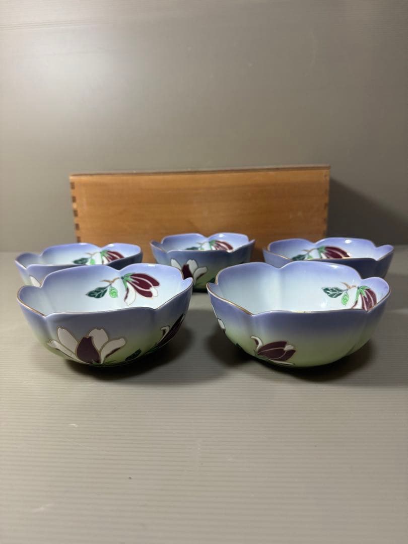 2196 有田焼　清兵衛　中鉢　5客　金彩