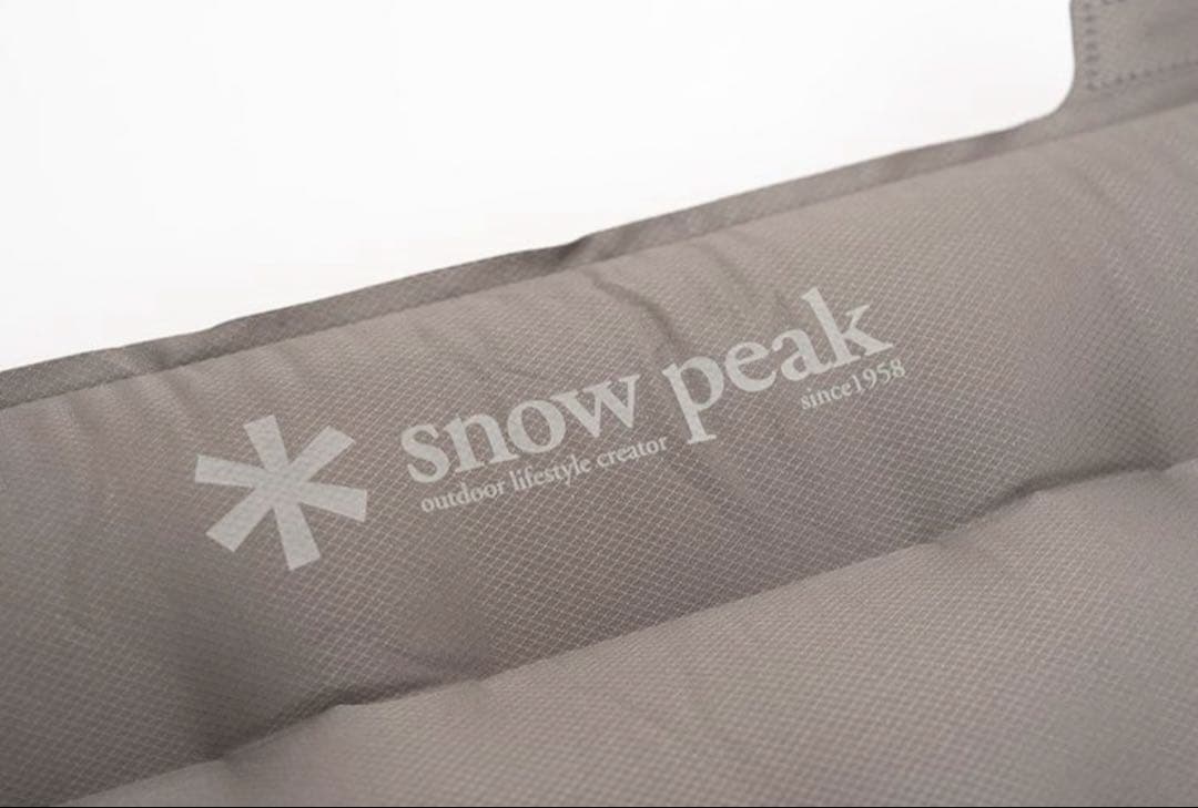  peak コンパクトスリムマット　ほぼ新品