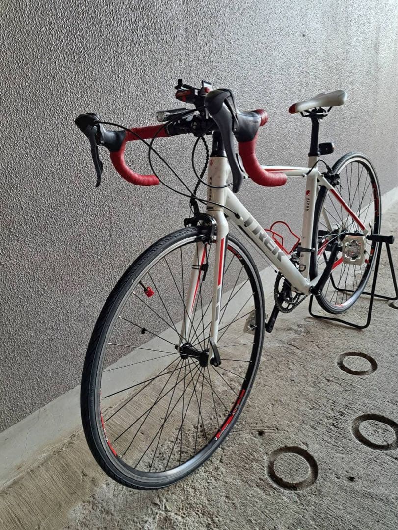 TREK 1.1 ロードバイク ホワイト50 付属品付き