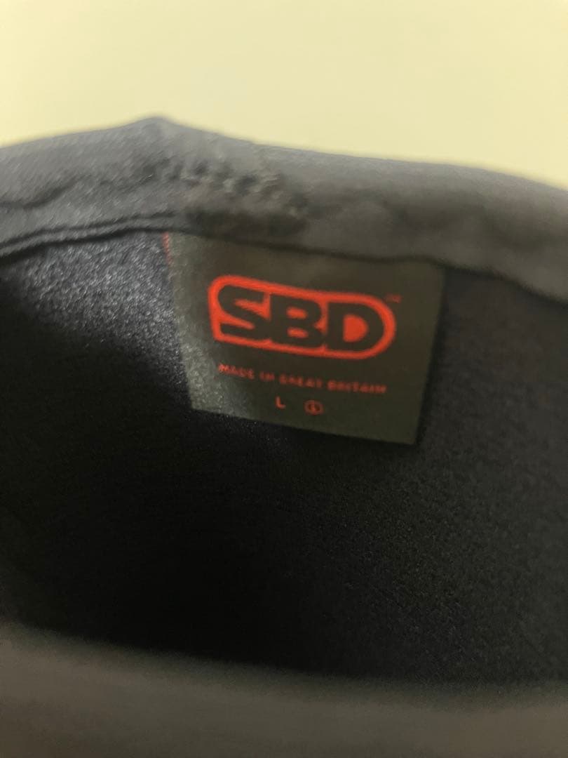 SBD エルボースリーブ Lサイズ 黒/赤