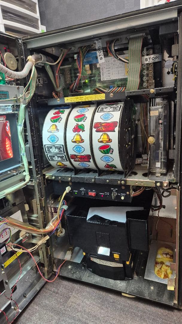 アントニオ猪木自身がパチスロ機 不要機付き 送料無料！！