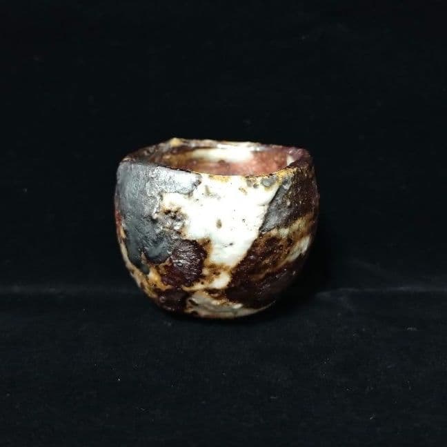 新作　樋口雅之　窯変鼠志野酒呑