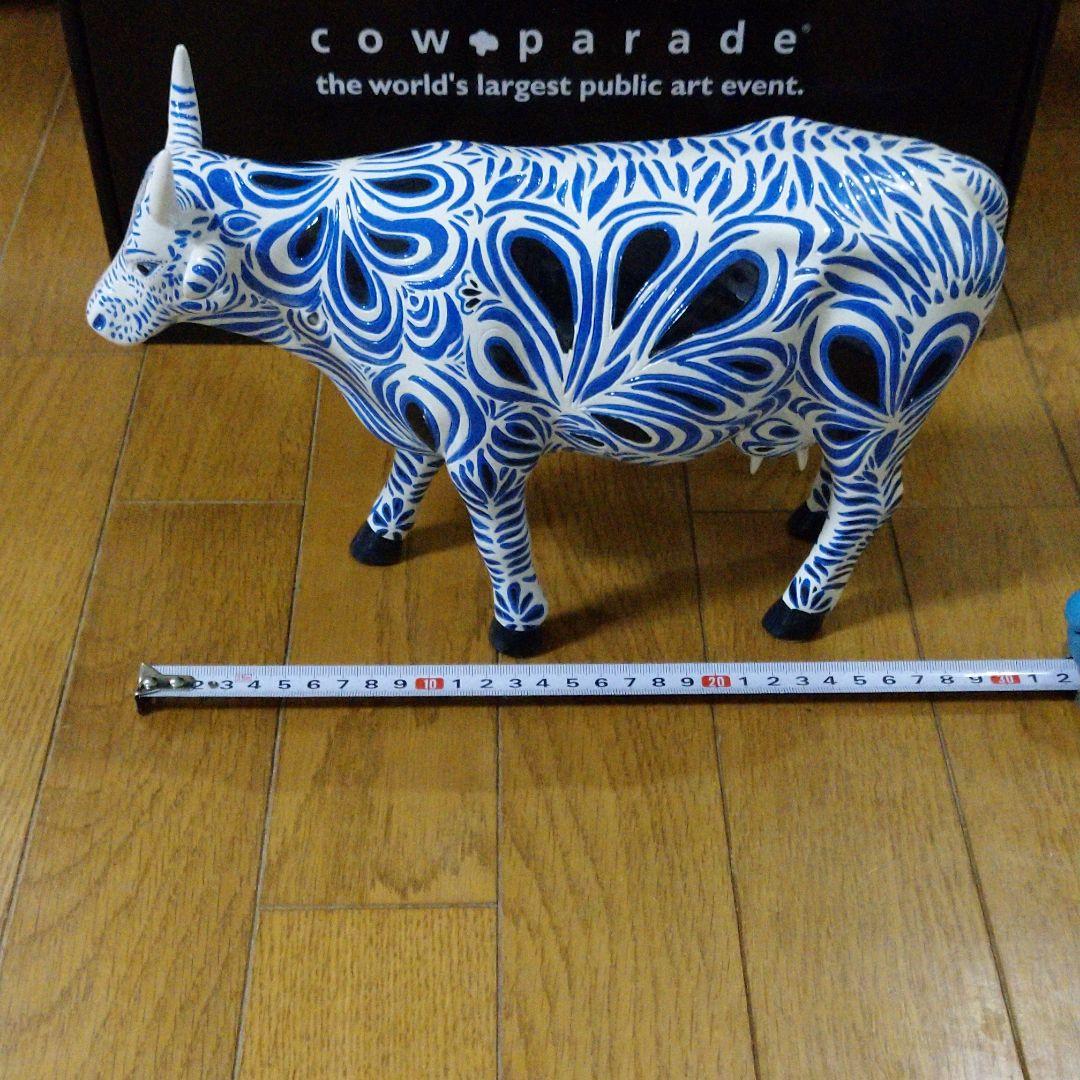 カウパレード　Cow Bella Jan Heaton