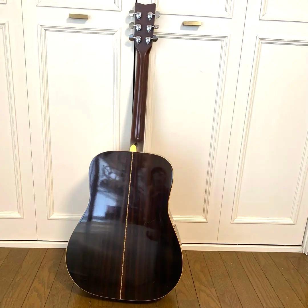 ヤマハ　YAMAHA アコースティックギター　FG201