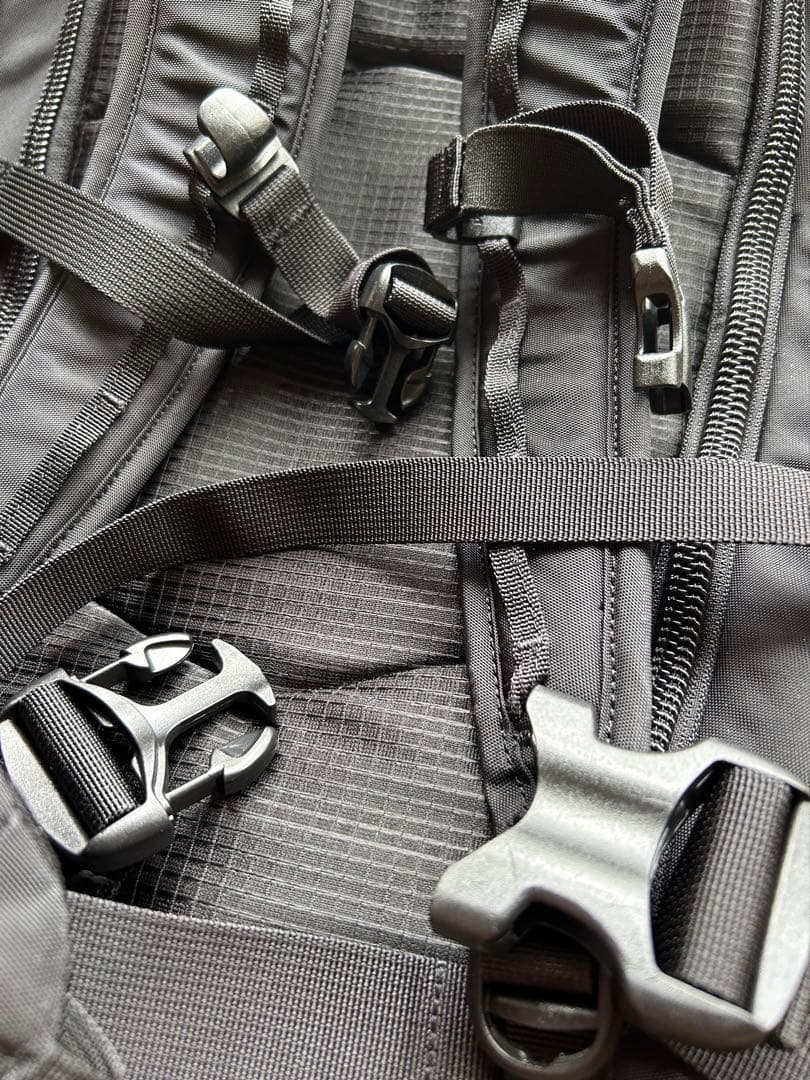 patagonia パタゴニア スノードリフター 30L S/M ブラック