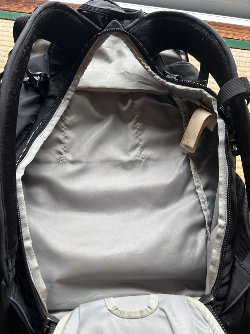 patagonia パタゴニア スノードリフター 30L S/M ブラック