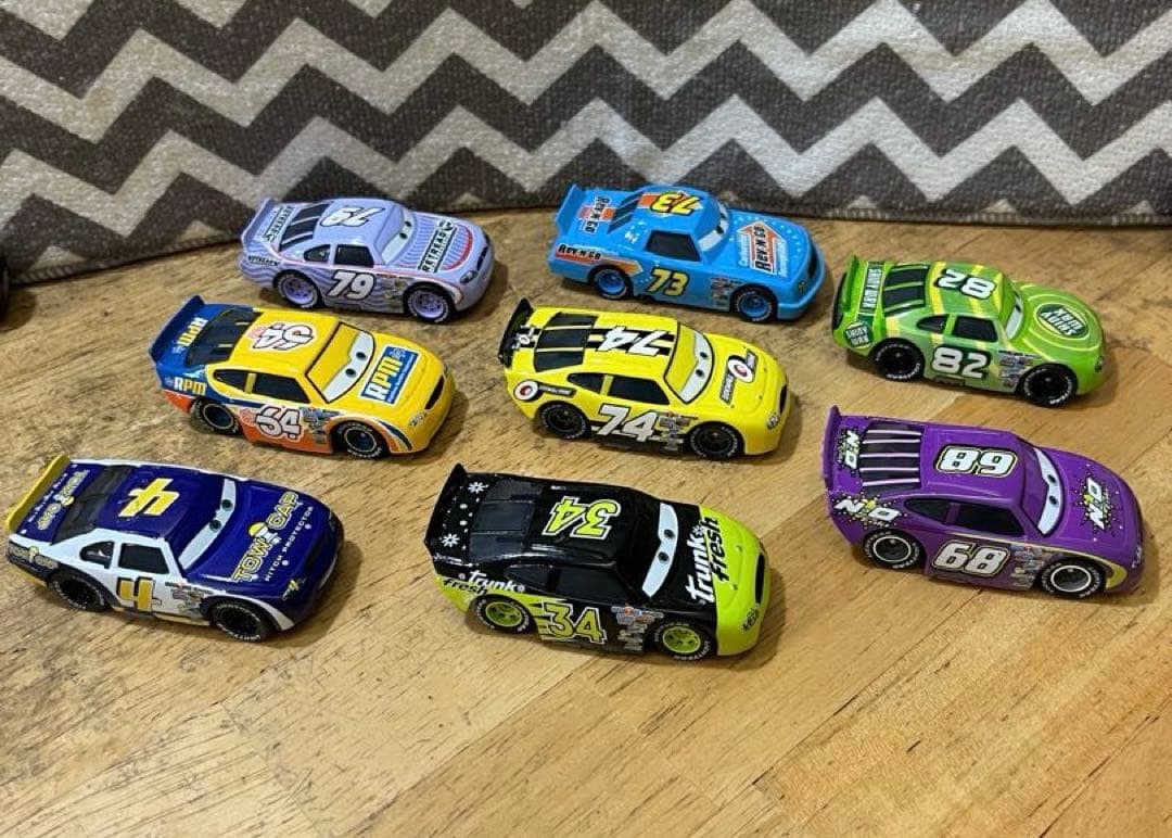 マテルカーズピストンカップレーサー34台［32台ラバータイヤ］ペースカーのセット