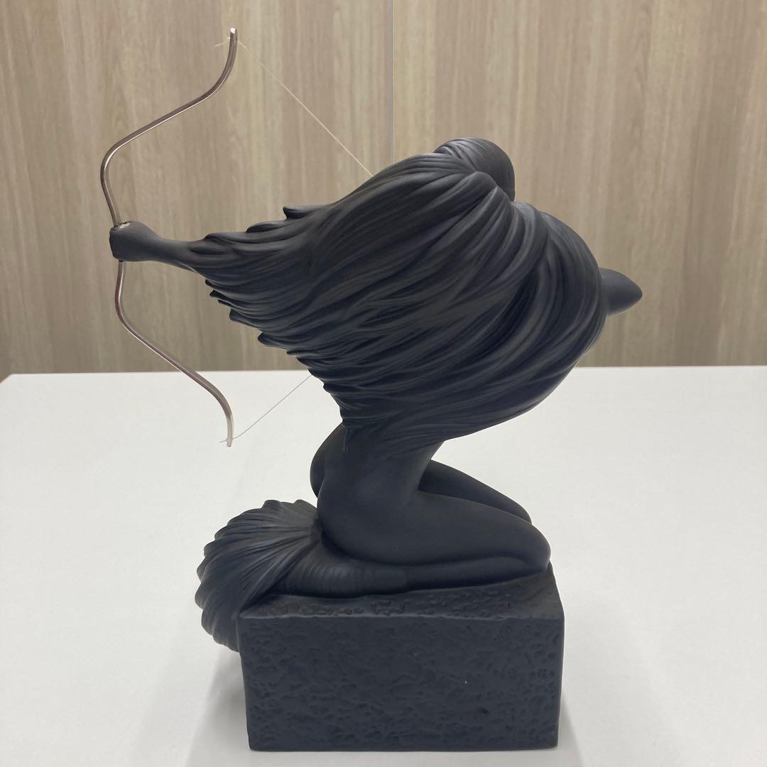 クリステルの女性の射手座フィギュリン