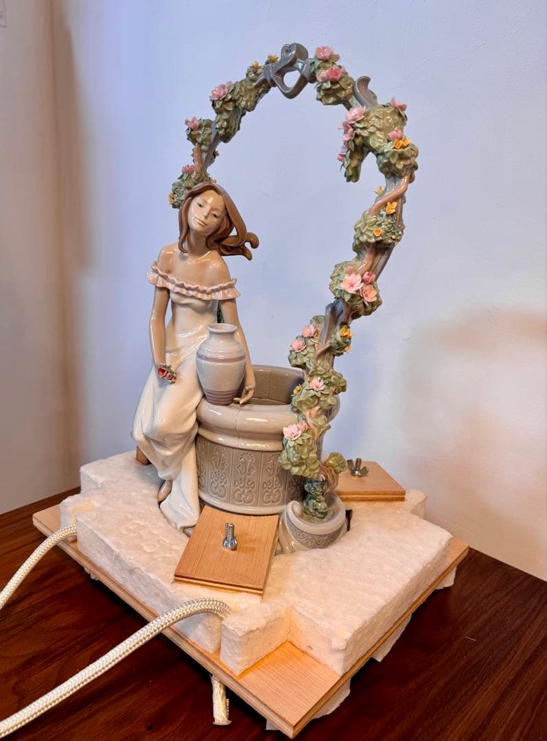 【51.5万円】リヤドロLLADRO 「陽だまりの中で」綺麗！