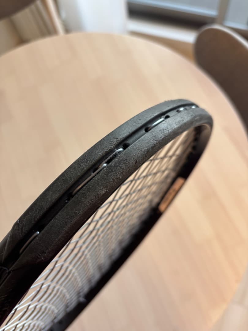 Wilson 100L 硬式テニスラケット ウルトラノアールv4