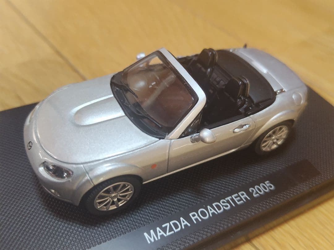 EBBRO「MAZDA ROADSTER 2005」