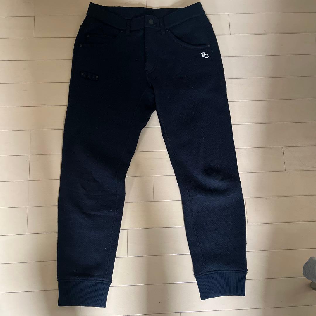 PGロゴ刺繍入り黒パンツ