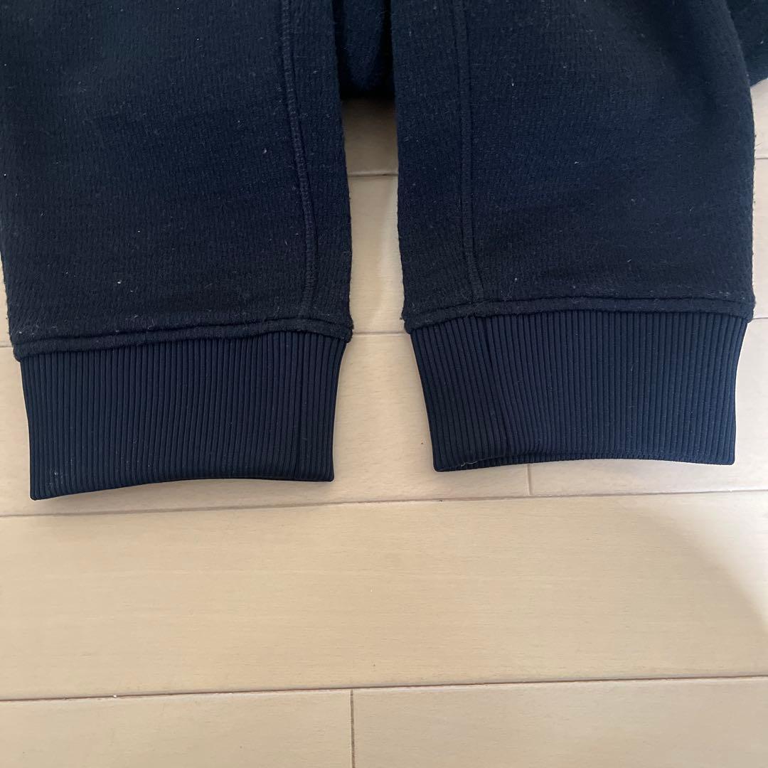 PGロゴ刺繍入り黒パンツ