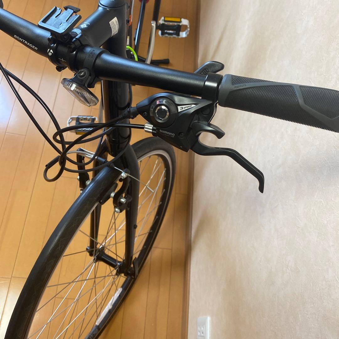 【送料込み、室内保管・美品】TREK クロスバイクFX2 WSDブラック