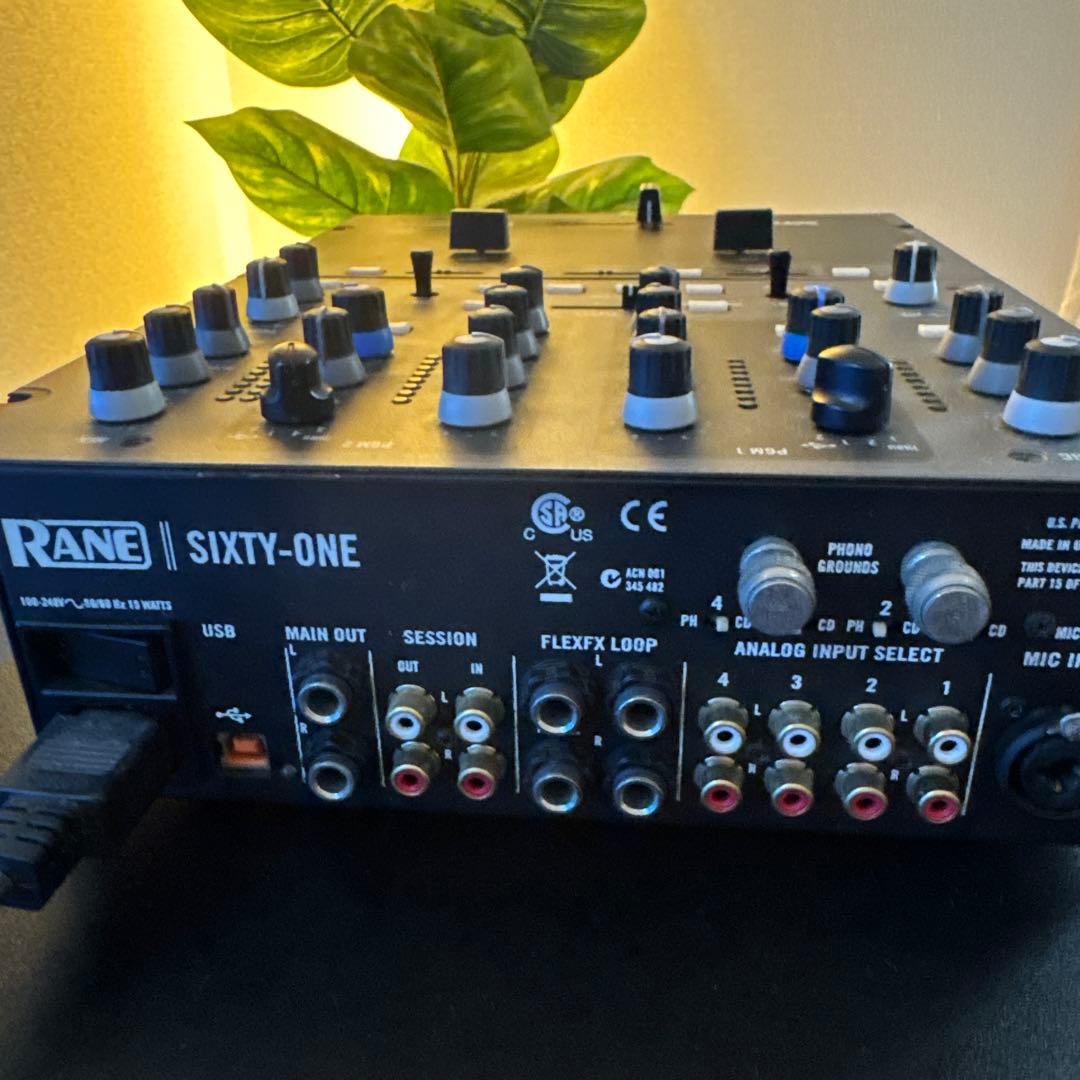 DJ機材 Rane Sixty One
