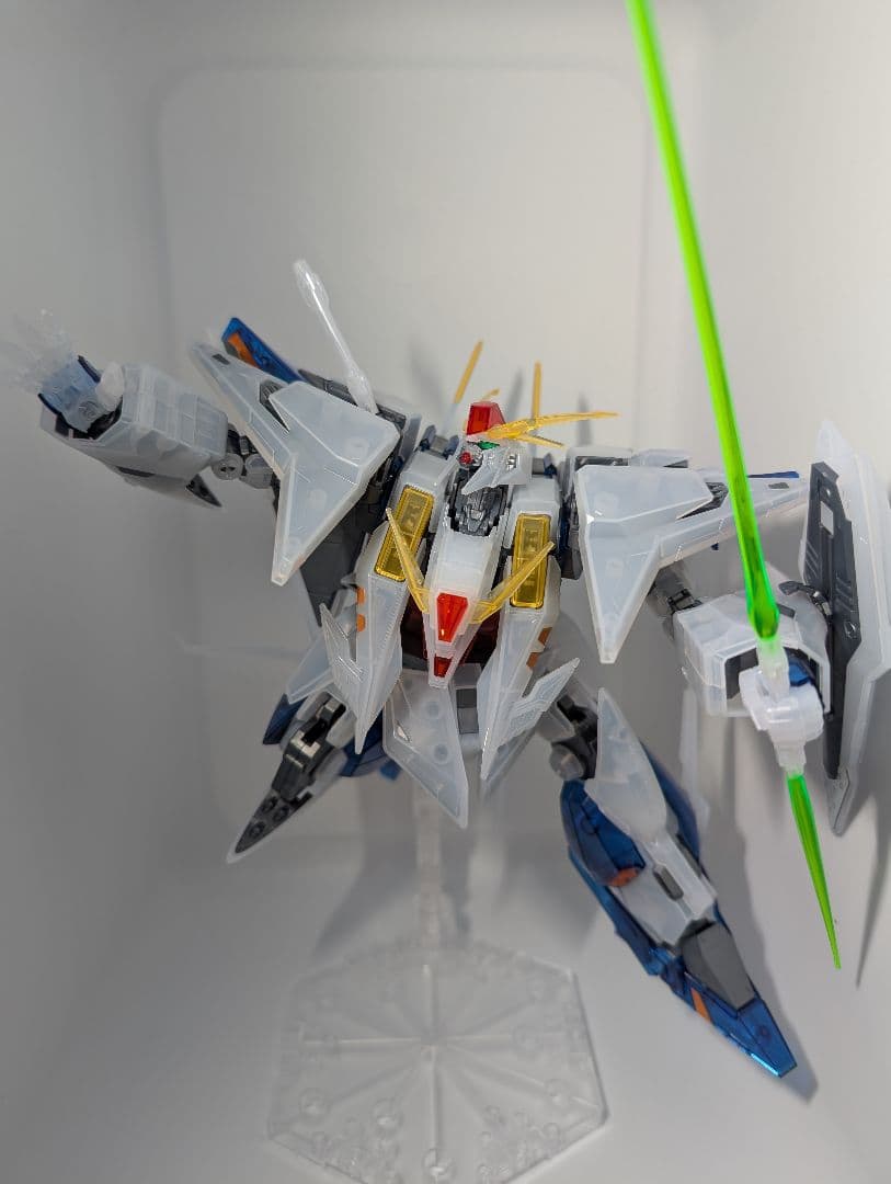 【組み完成品】　HGクスィーガンダム　Ξガンダム　クリアカラー劇場公開記念
