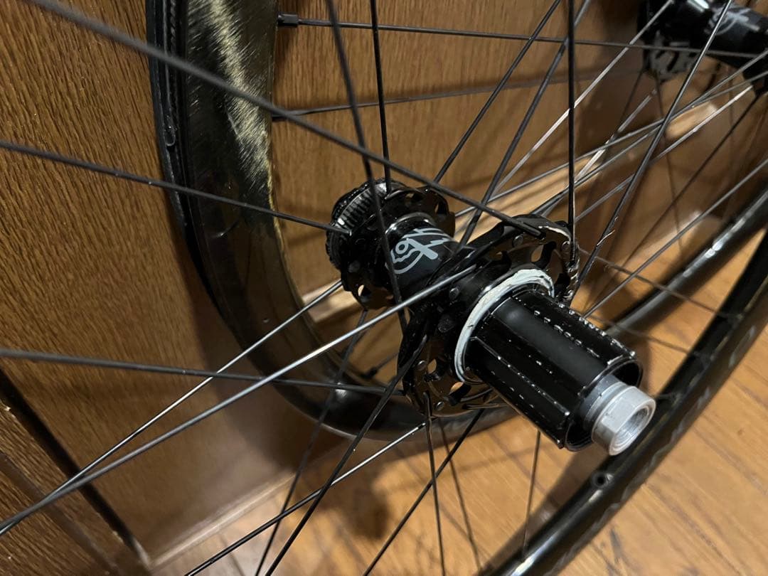 カンパニョーロ シャマルカーボンDB セラミック仕様