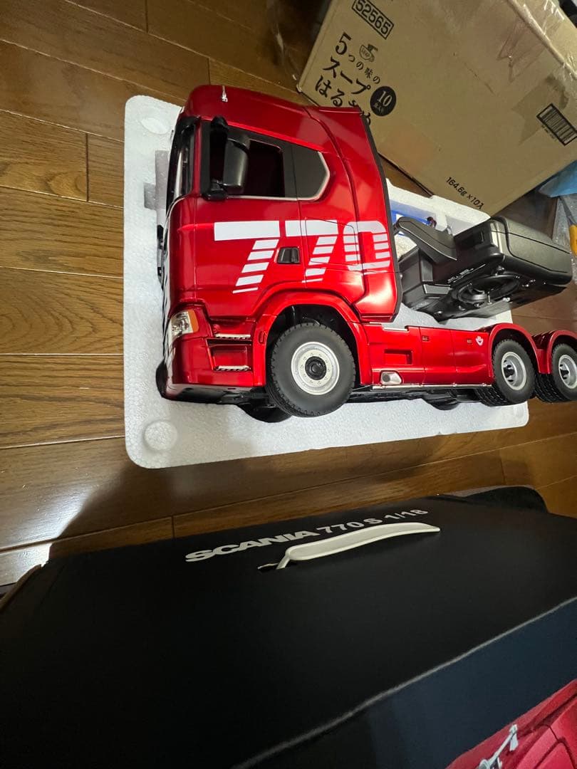 小*狗様 1/18 HUINA SCANIA 770S RC 赤